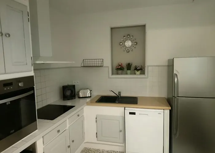Bel Spacieux Centre T3 Appartamento Uzès